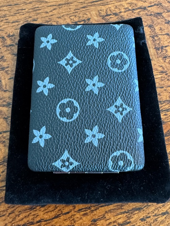 Source Unknown Accessories - Monogram Foldable Hard Case Compact Mirror